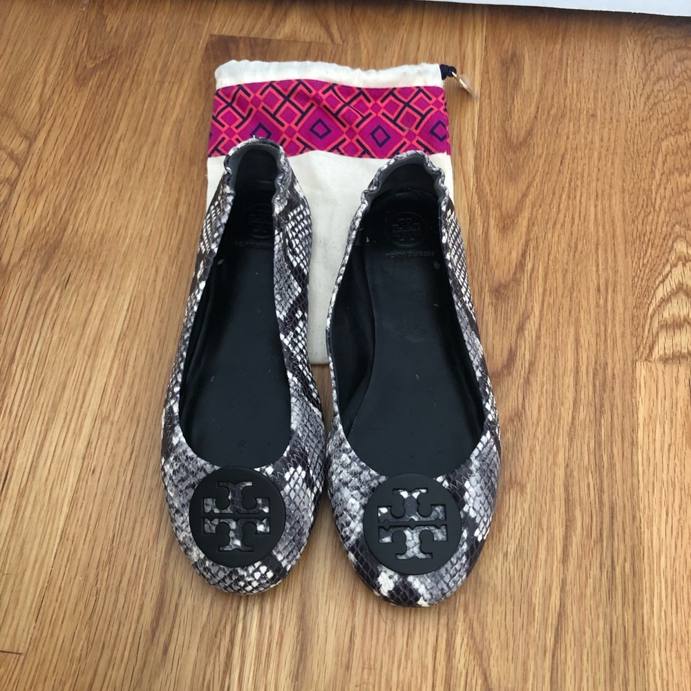 Tory Burch Alligator Flats!